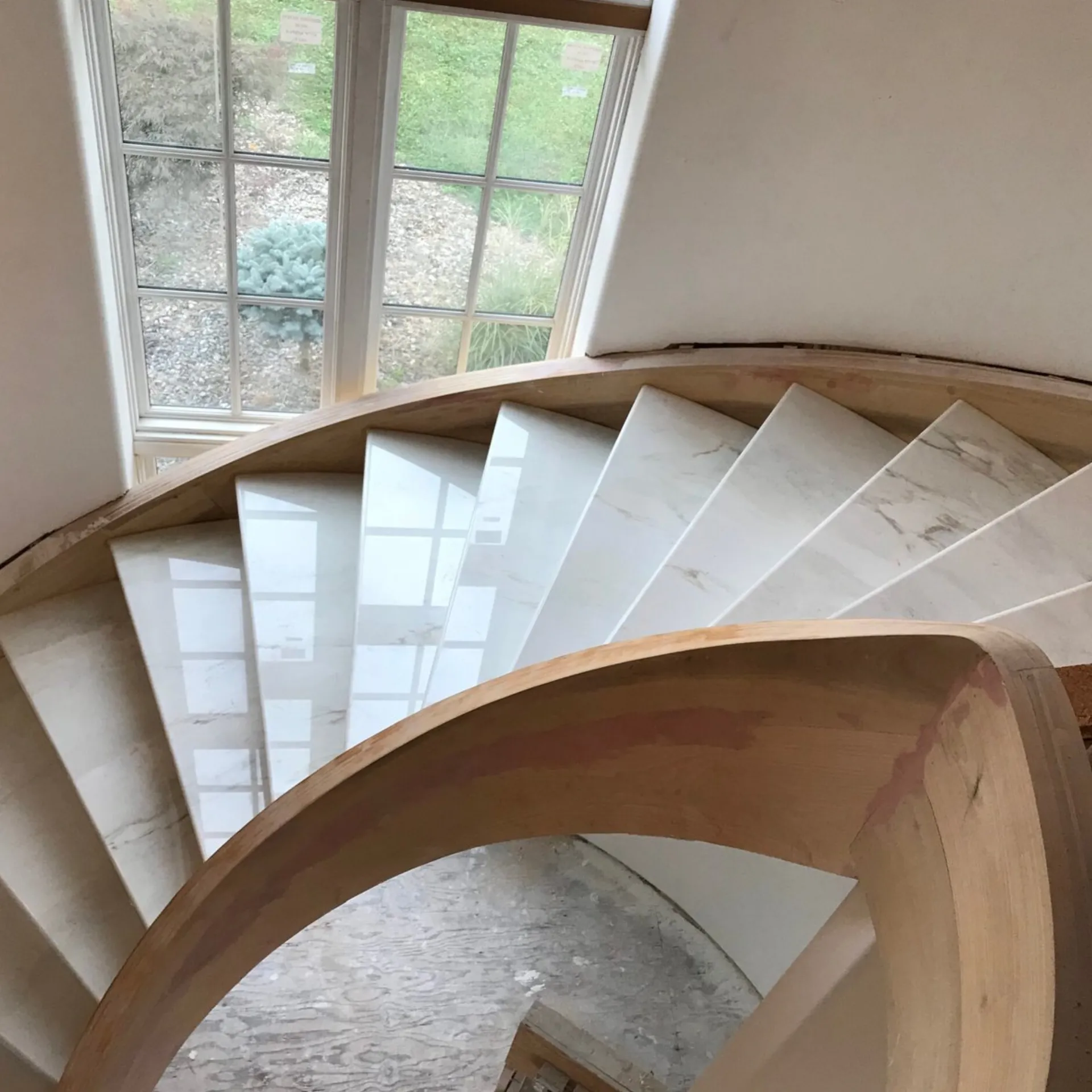 Callacata Creamo Marble Stairs