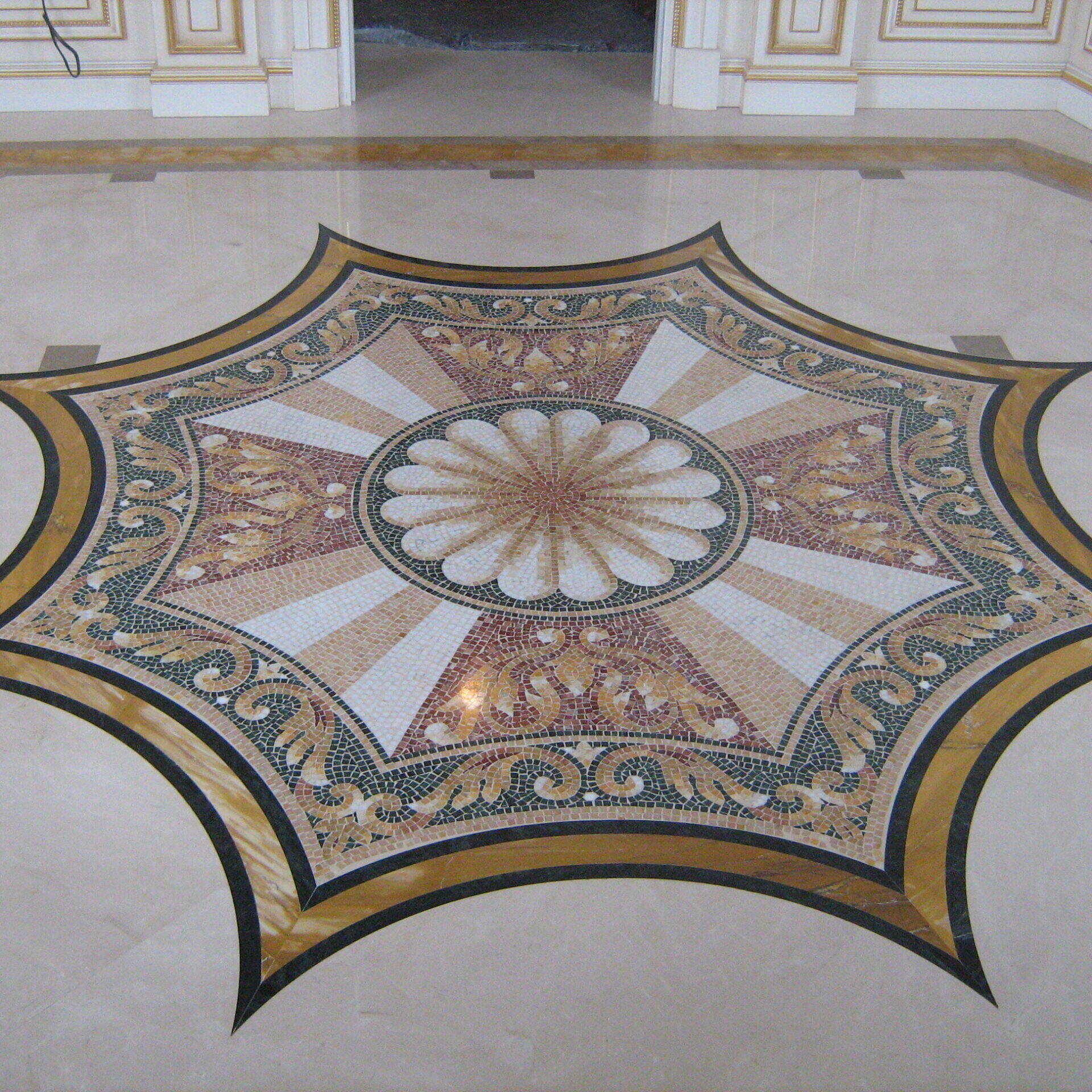 Luxury Medallion in Star Design with Custom Mosaic