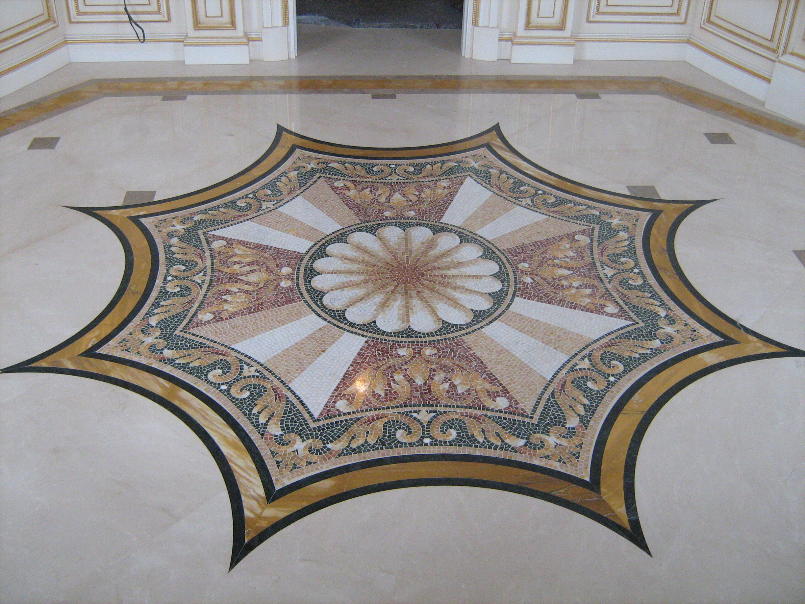 Luxury Medallion in Star Design with Custom Mosaic